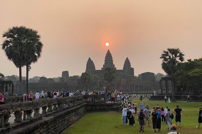 Angkor Wat Sunrise Tour & Archaeological Park Exploration - Two hours inside Angkor Wat