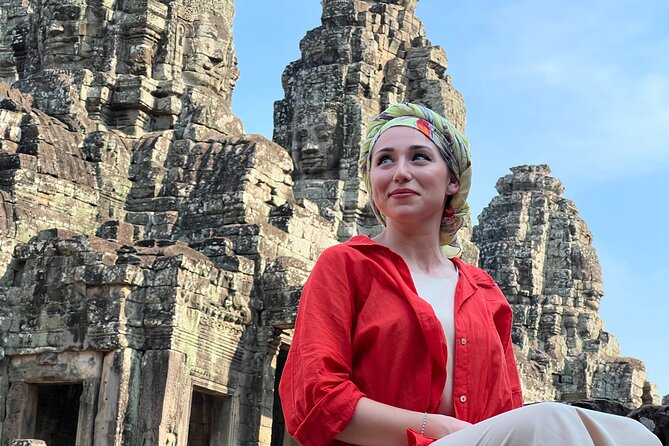 Angkor Wat Sunrise Tour By E-Bike Experience With Breakfast Included - What the guide and support team add