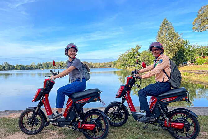 Angkor Wat Sunrise Tour By E-Bike Experience With Breakfast Included - The 4:40 am ride to Angkor Wat