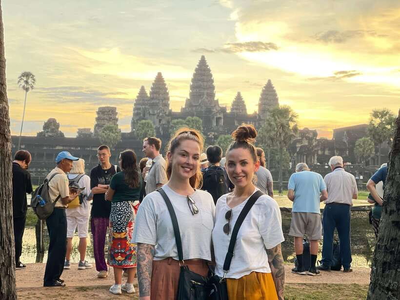 Angkor Wat Sunrise Tour in Siem Reap Small-Group - Bayon’s calm stone faces