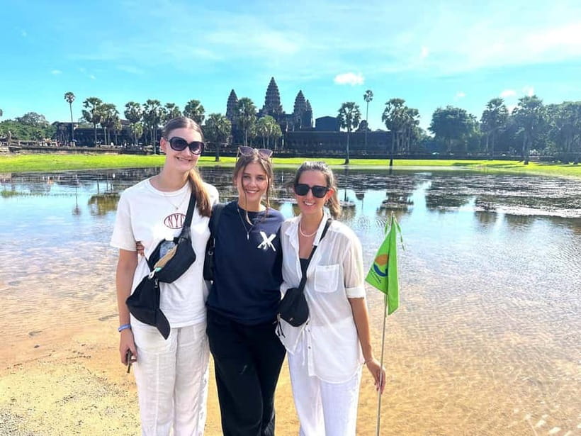 Angkor Wat Sunrise Tour with Tonle Sap - The guide can shape the whole morning