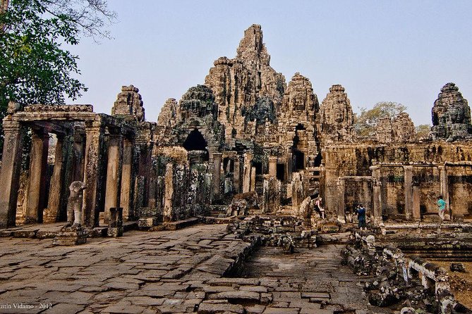 Angkor Wat Sunset Tour - Transport, guides, and the small-group feel