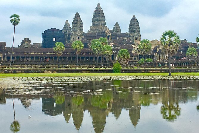 Angkor Wat, Ta Promh, Banteay Srei, Bayon temples Private Tour - What this private Angkor day is really like