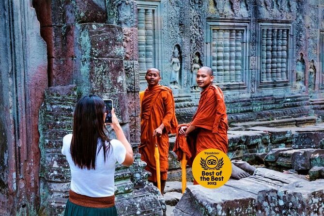 Angkor Wat, Ta Promh, Banteay Srei, Bayon temples Private Tour - Starting at Angkor Wat with two hours to look up