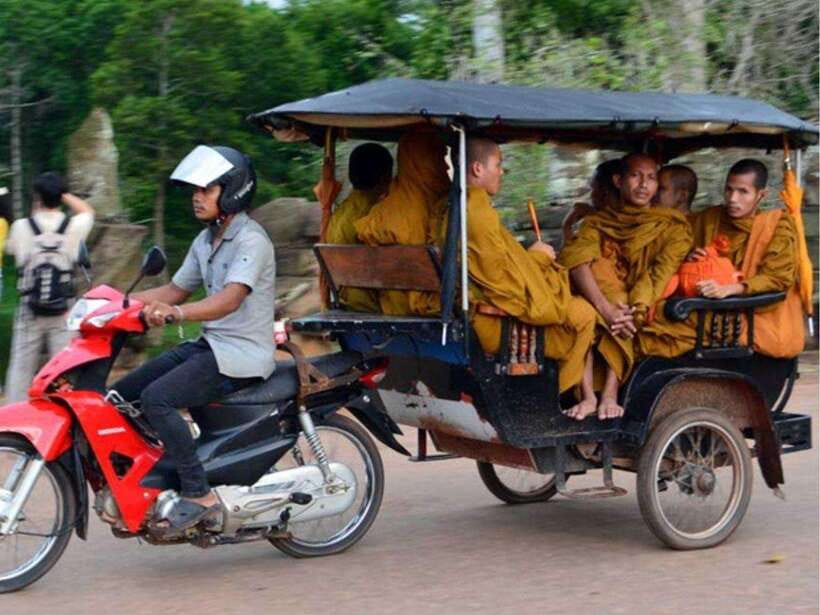 Angkor Wat Tour by Tuk-Tuk with English Speaking Driver - Angkor Thom and the South Gate