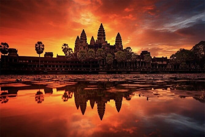 Angkor Wat Tour Deutsch | Private Führung - Angkor Thom and the Smiling Faces of Bayon