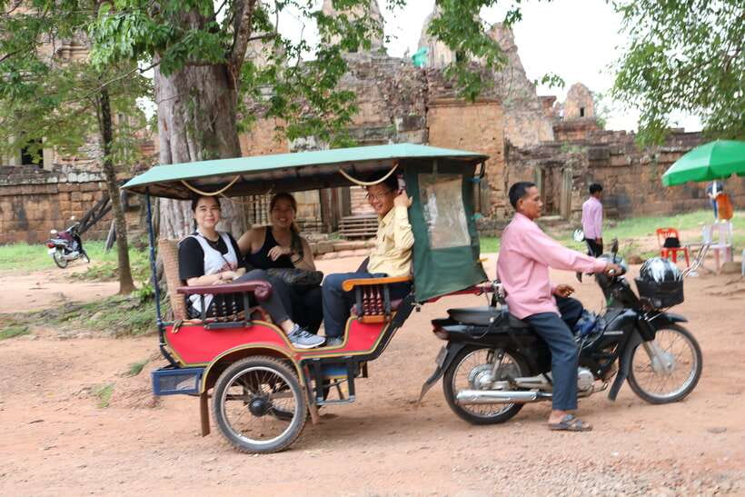 Angkor Wat: Tuk Tuk and Walking Tour - Key points to know before you book