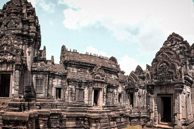 Angkor Wat Tuk Tuk Tour with Private Tour Guided - The $9.45 price and the real budget