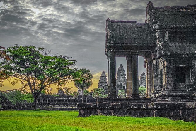 Angkor World Heritage with Sunrise - Small Group - What the small group changes