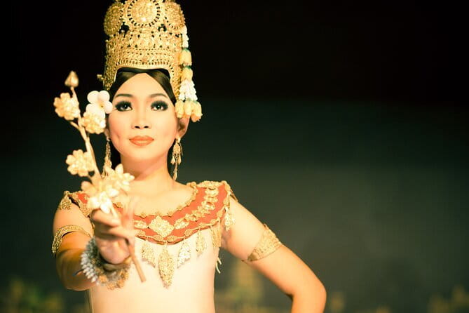 Apsara Dance Performance Including Buffet Dinner and Hotel Pickup - The buffet: Amok, Khmer barbecue, and uneven quality
