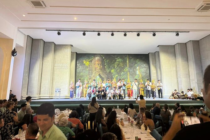 Apsara Dance Show with Buffet Dinner and Transportation Included - Who Should Book This Evening?
