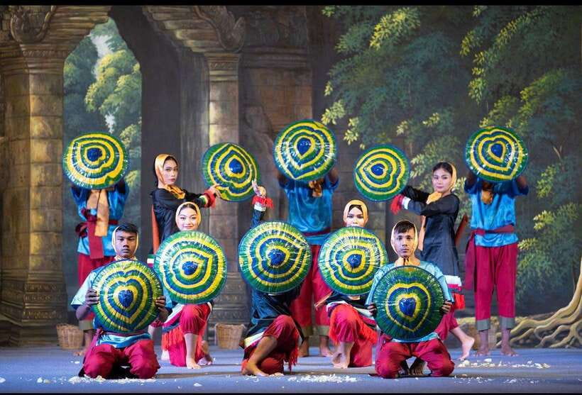 Apsara Performance Including Buffet Dinner & Hotel Pick up - Who should book this experience