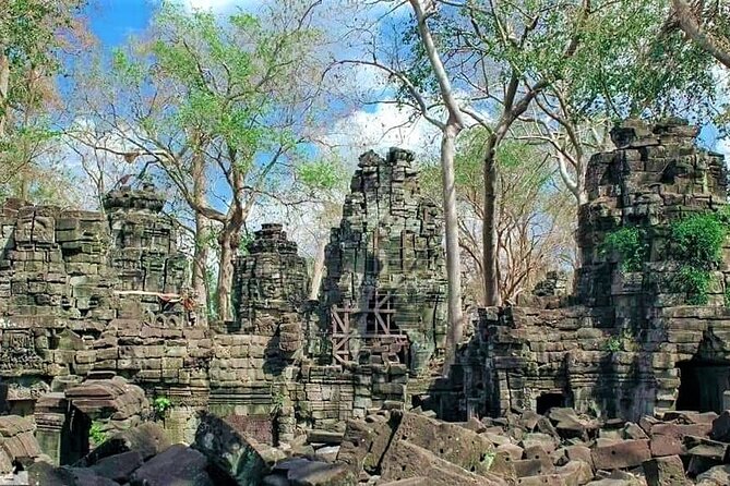 Banteay Chhmar Temple & Silk Farm Private Day Trip from Siem Reap - The three-hour drive from Siem Reap