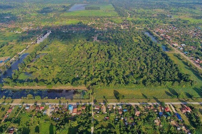 Banteay Chhmar Temple & Silk Farm Private Day Trip from Siem Reap - Who should book this day trip?