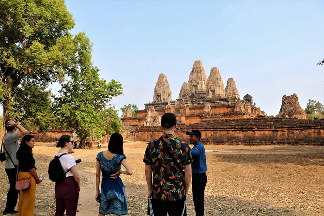 Banteay Srei and Grand Circuit Heritage Tour from Siem Reap - Neak Pean brings a Buddhist island temple into the mix