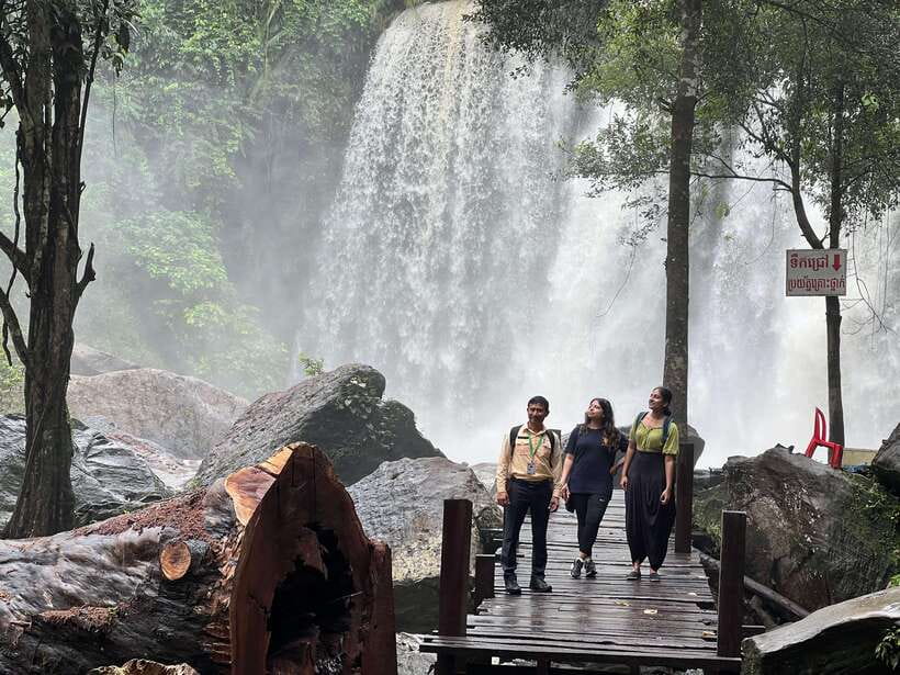 Banteay Srei, Beng Mealea and Kulen Mountain with Picnic - The River of a Thousand Lingas