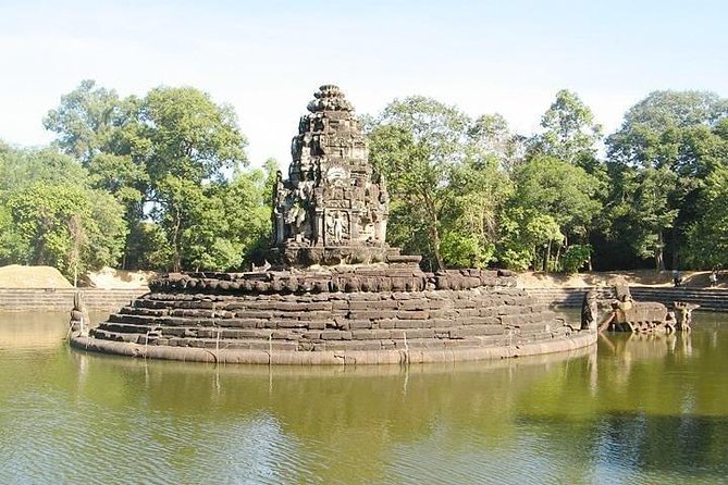 Banteay Srei & Grand Circuit by Private Tours - Private transport, pickup, and the pace of the day