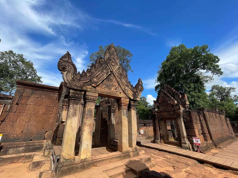 Banteay Srei, Kulen Waterfall & Beng Mealea Exploration - The guides and drivers make the long day easier