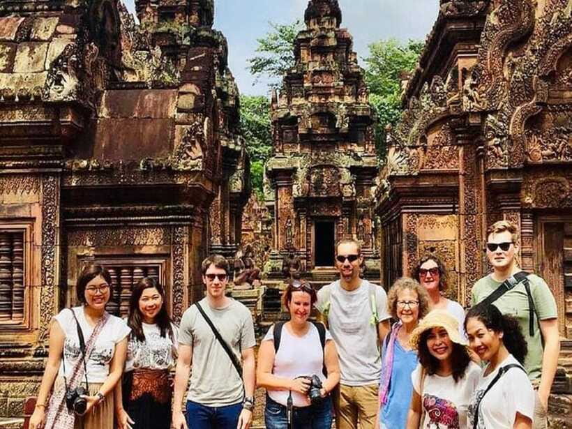 Bantreay Srei , Kbal Spean and Landmine Museum with Tuk Tuk - How the private format affects the day