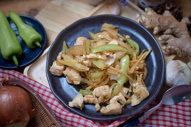 Battambang: Cooking Class and Market Touring - Who should book this experience?