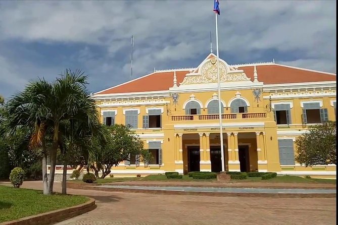 Battambang Day Trip from Siem Reap-Bamboo Train, Bats Cave - Food, clothing, fitness, and other practical matters