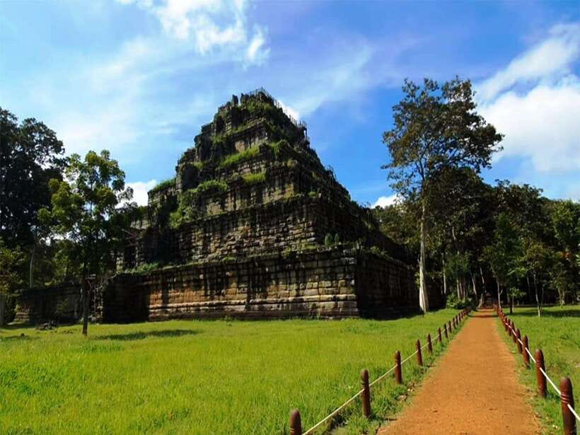 Beng Mealea and Koh Ker -the UNESCO World Heritage - Road Time, Comfort, and Photo Stops