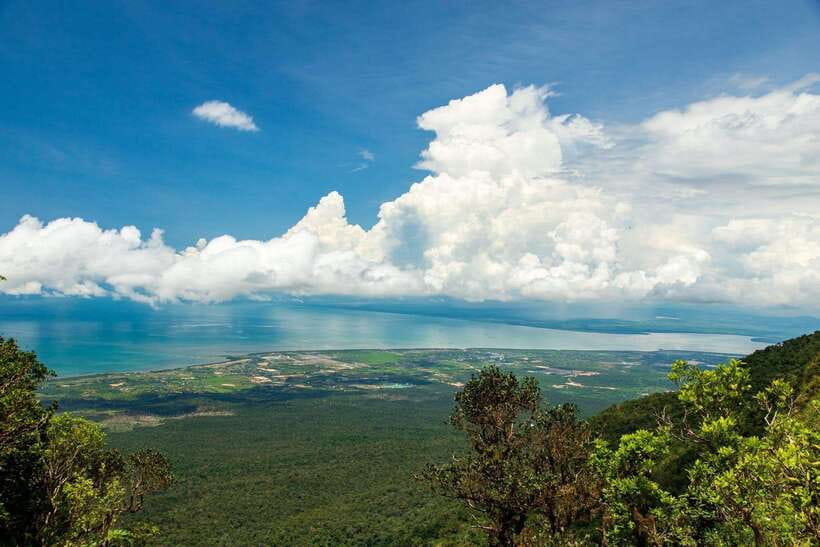 Bokor National Park Private Day Trip from Phnom Penh - Bokor Mountain Lake and the Hill Station