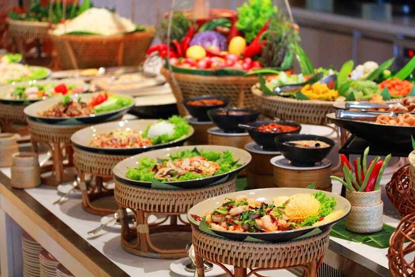 Buffet Dinner Apsara Show with hotel transfers - Who will enjoy this three-hour evening
