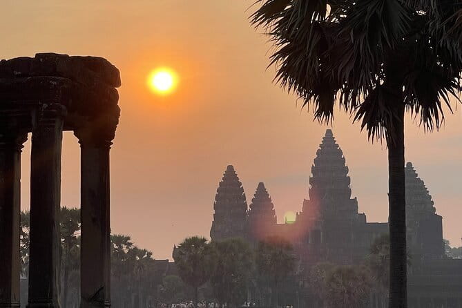 Cambodia Private Taxi - Siem Reap & Angkor Wat Temple Area Tour - What the car ride adds to a temple day
