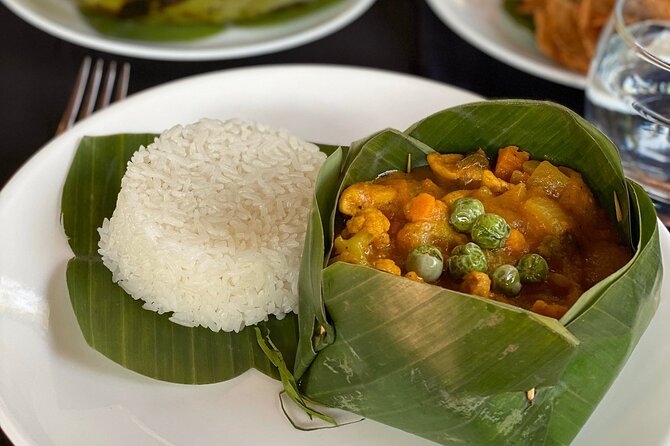 Cambodian Village Cooking Class - Eating beside the lake