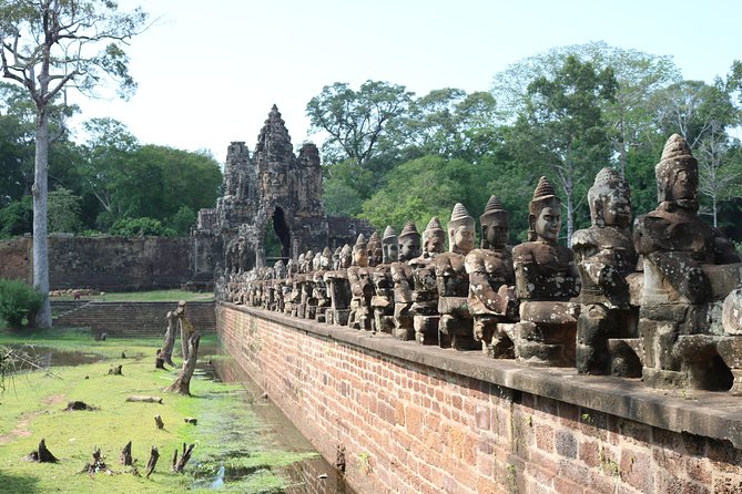 Classic Angkor Wat Sunrise or Sunset Private and Small GroupTour - Bayon and the famous faces of Angkor Thom
