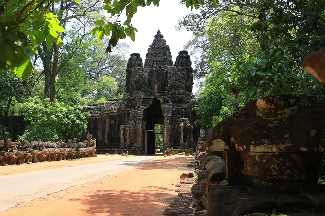 Classic Angkor Wat Sunrise or Sunset Private and Small GroupTour - Price, ticket cost, and real value