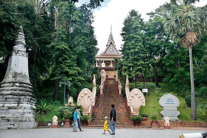 Classic Phnom Penh City Full Day Tour - Royal Palace: Phnom Penh’s grand opening