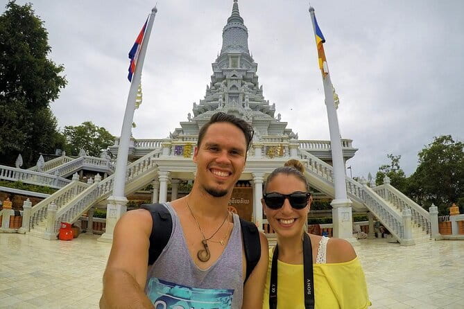 Classic Phnom Penh City Full Day Tour - What the guide adds to the day