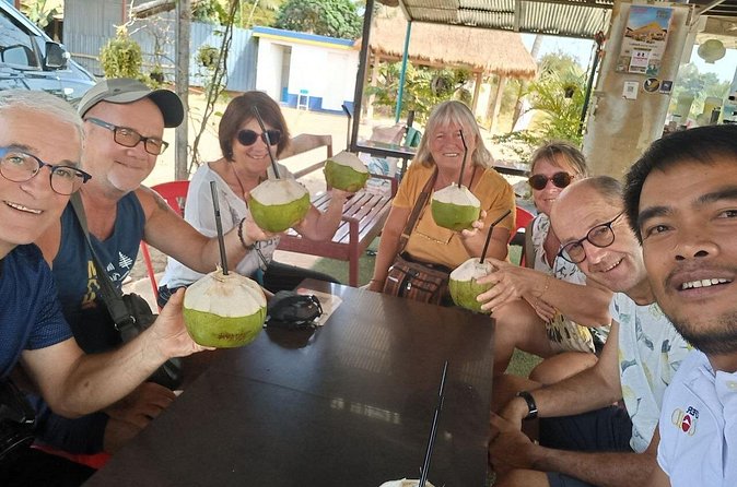 Comfortable Private Transfer Phnom Penh To Siem Reap - The long Cambodian road journey