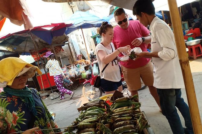 Cooking Class By Reveal Angkor Hotel Siem Reap - A relaxed meal in the garden
