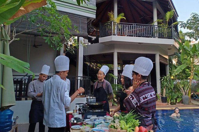 Cooking Class By Reveal Angkor Hotel Siem Reap - Psar Chaa: seeing the ingredients before cooking