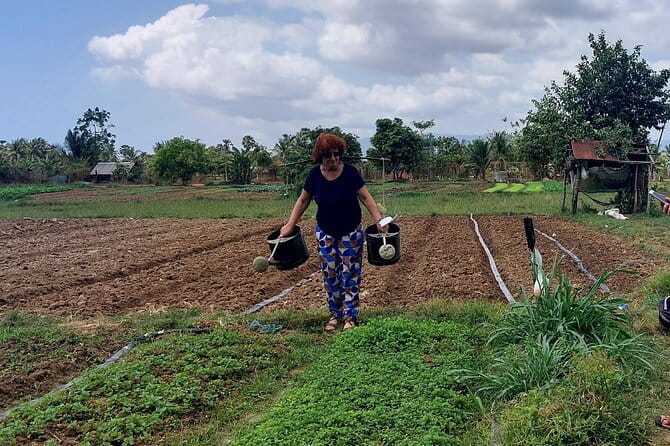 Day Trip from Sihanoukville to Phnom Penh for Cruise Passengers - Wat Phnom and the city’s origin story