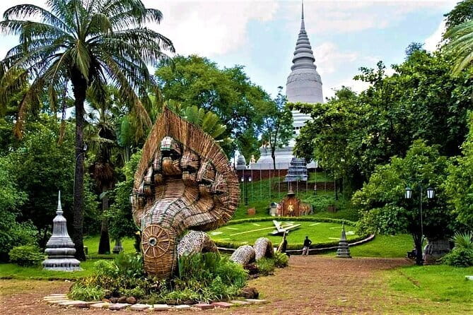 Day Trip from Sihanoukville to Phnom Penh for Cruise Passengers - Independence Monument and King Father Sihanouk