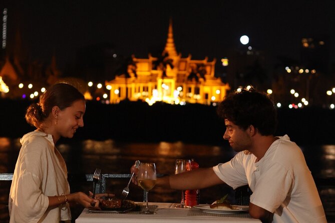 Dinner 4-course Mekong River cruise with Kanika Boat - Why a Phnom Penh river cruise makes sense