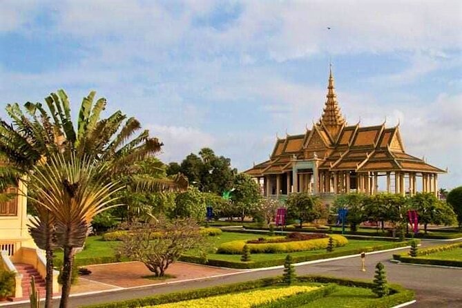 Discover Cambodia 8 Days from Siem Reap to Koh Trong -Phnom Penh - Kampong Cham, Cheung Kok, and the Skun market