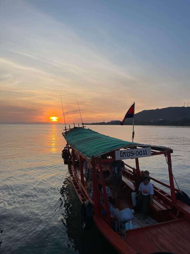 Discover kampot country side full day tour; kep crab market - The cave temple and the old fifth-century site