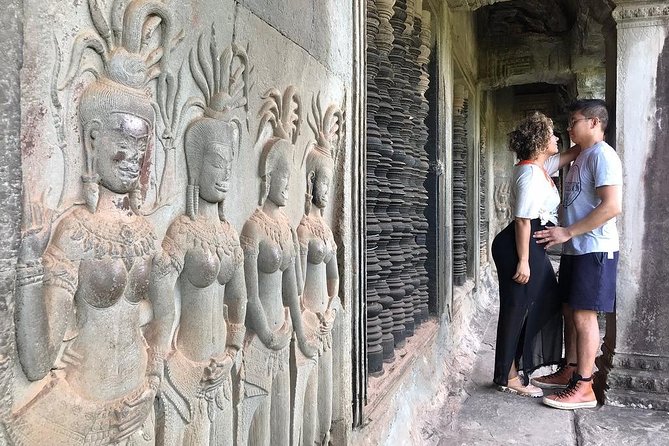 Exclusive Private Sunrise Tour of Angkor Wat with Champagne Breakfast - Passing through Angkor Thom’s South Gate