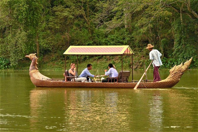 Exclusive Private Sunrise Tour of Angkor Wat with Champagne Breakfast - Breakfast and champagne aboard a traditional Khmer boat