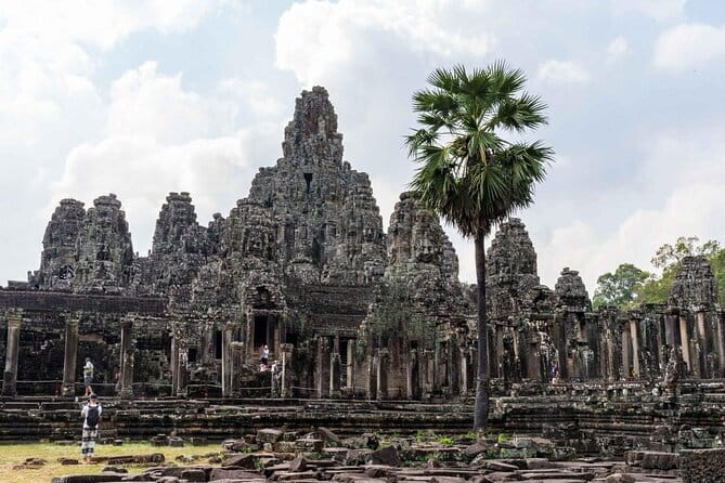 Explore Angkor Sunrise Spectacle a Full Day Temples Tour - The 4:30 a.m. Start and the First Ride