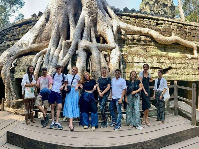 Explore Angkor Temple Sunset With Tour Guided - Angkor Wat and the Khmer Empire