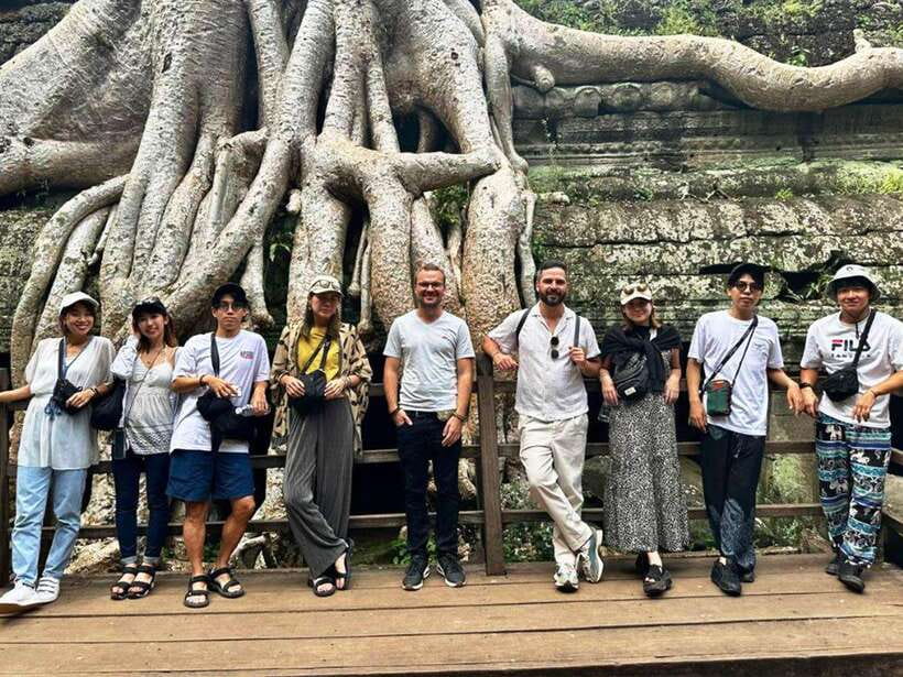 Explore Angkor Temple Sunset With Tour Guided - An 8:00am pickup from Siem Reap