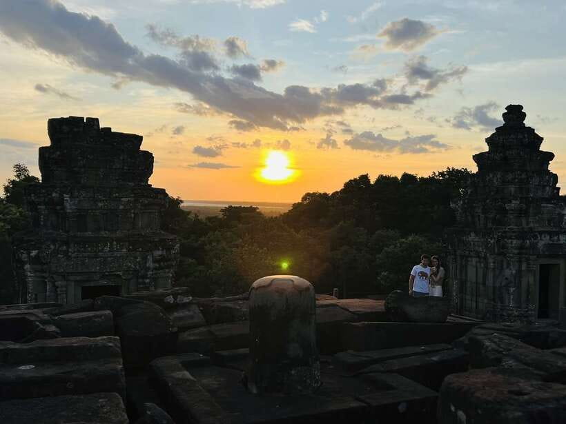 Explore Angkor Wat by Bike and Sunset - Cycling toward Ta Prohm at 11 a.m.