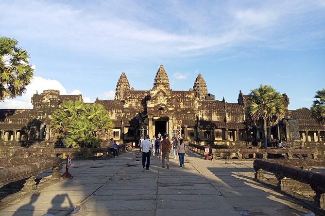Explore Private Tour in Angkor Wat - Baphuon: an older temple and a reclining Buddha