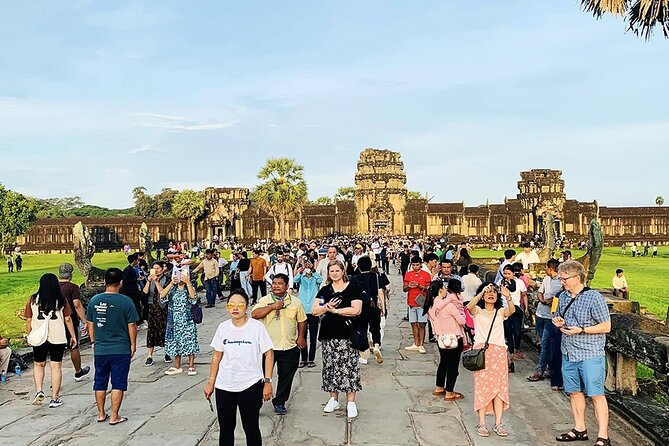 Explore Private Tour in Angkor Wat - Pre Rup, if the clock allows